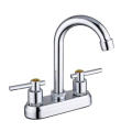 Günstiger Preis 304SS Flexibler Schlauchspüle Mixer, zwei Griffe Chrombeschichtung South Amercian Style Basin Wasserhahn